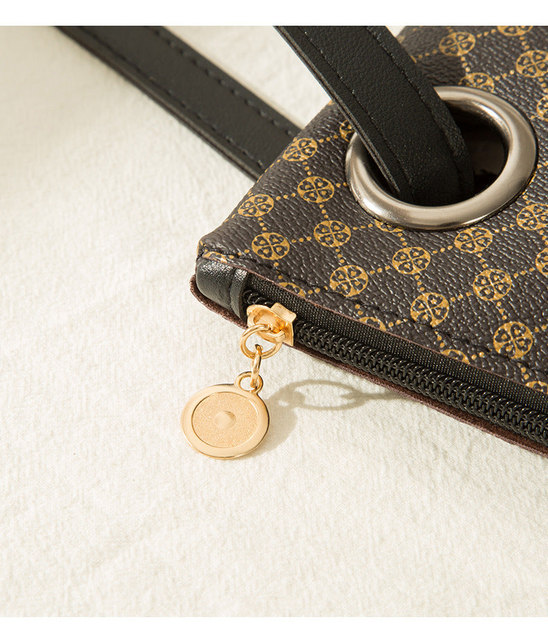 Womens Simple Large-Capacity Clutch Bag With Print