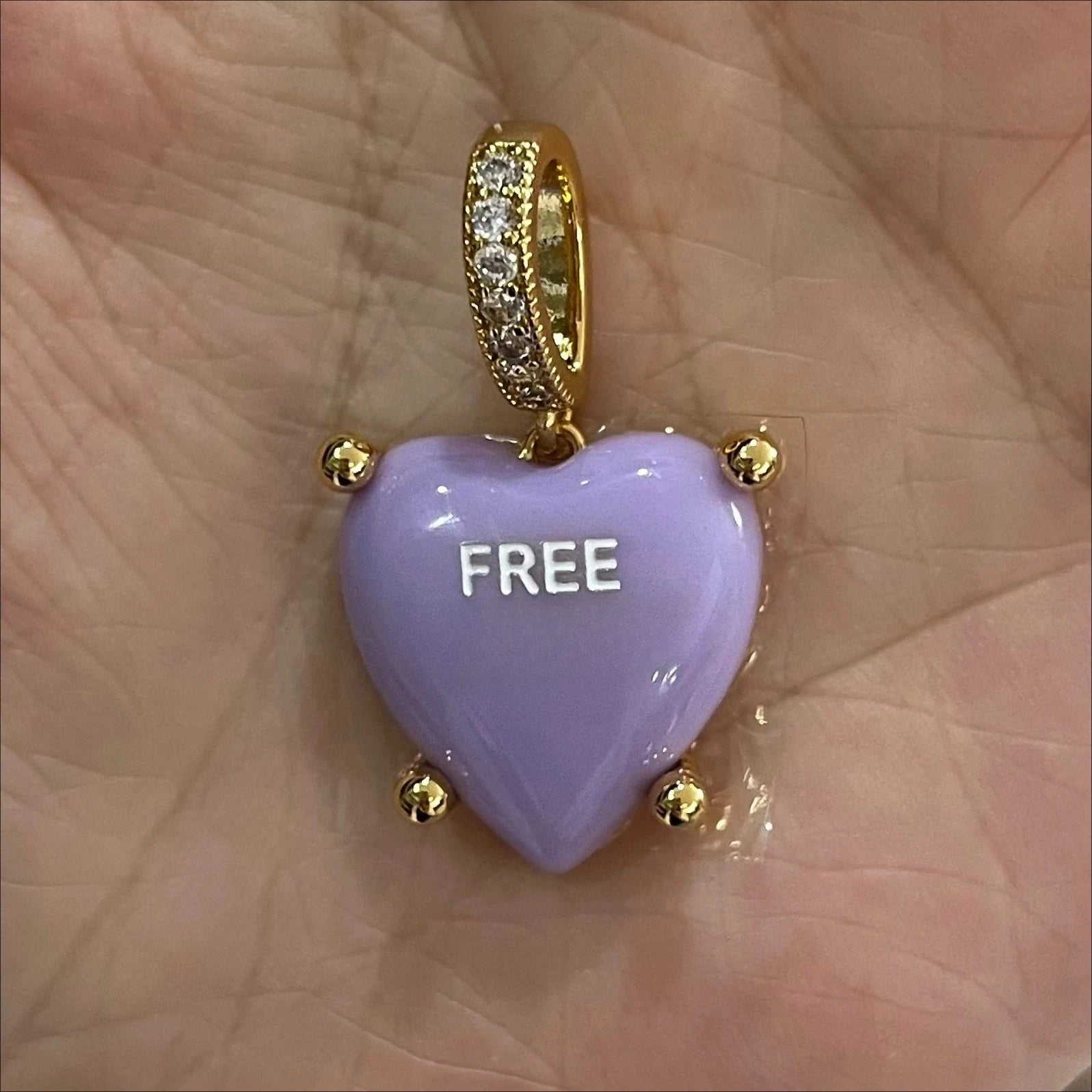 New Color Custom FP Heart Pendant Pink Deep Red Fashion Personalized Resin Letter Charms for Women Necklace DIYJewelry Gifts