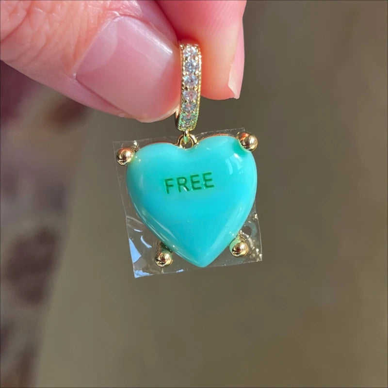 New Color Custom FP Heart Pendant Pink Deep Red Fashion Personalized Resin Letter Charms for Women Necklace DIYJewelry Gifts