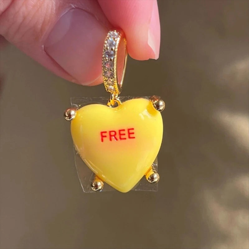 New Color Custom FP Heart Pendant Pink Deep Red Fashion Personalized Resin Letter Charms for Women Necklace DIYJewelry Gifts