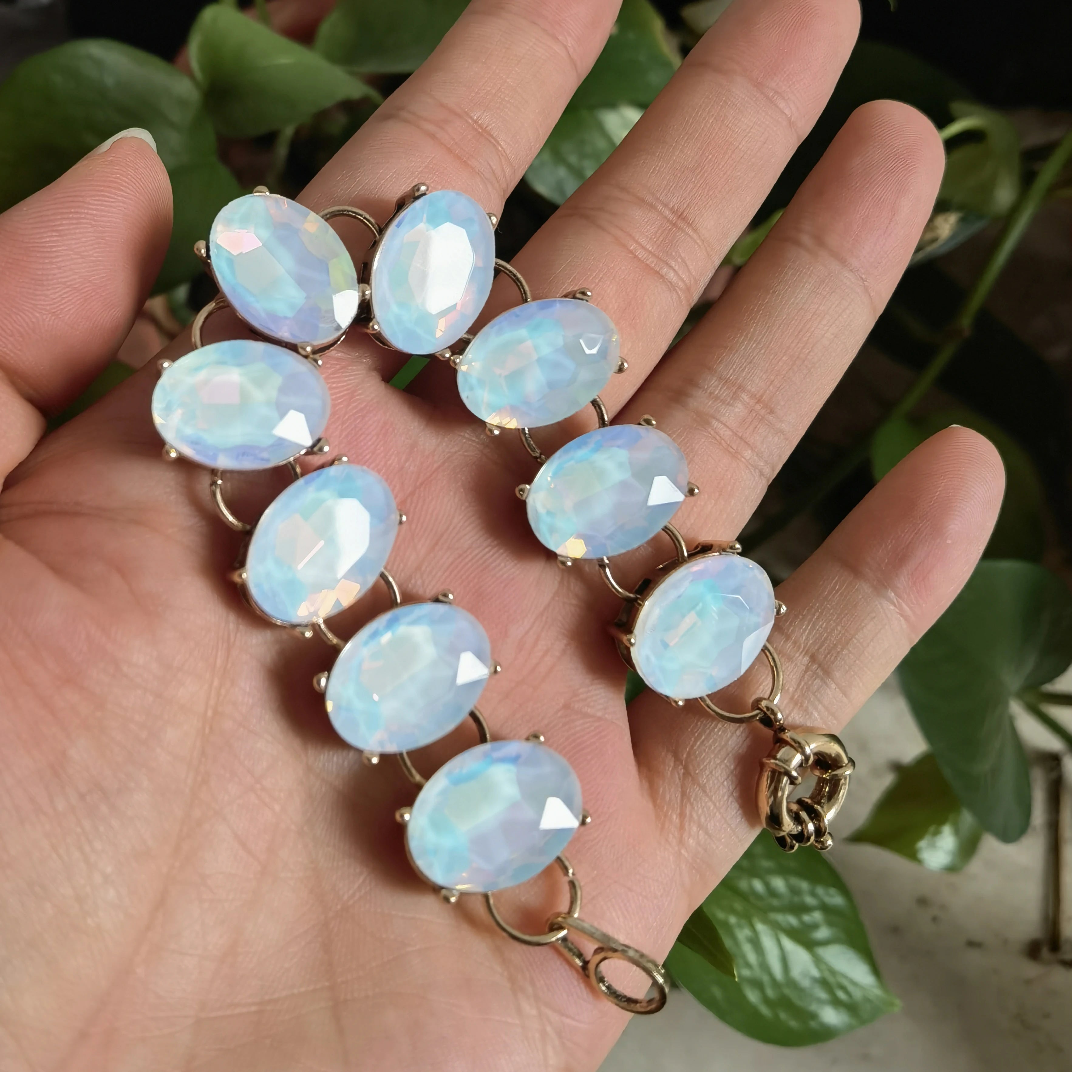 Pink AB Colored Oval Dot Crystal Bracelet Bangle Fashion Big Chunky Statement Glass Stone Jewelry for Women