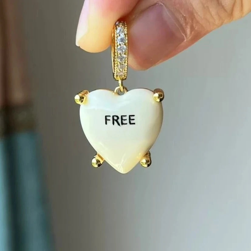 New Color Custom FP Heart Pendant Pink Deep Red Fashion Personalized Resin Letter Charms for Women Necklace DIYJewelry Gifts