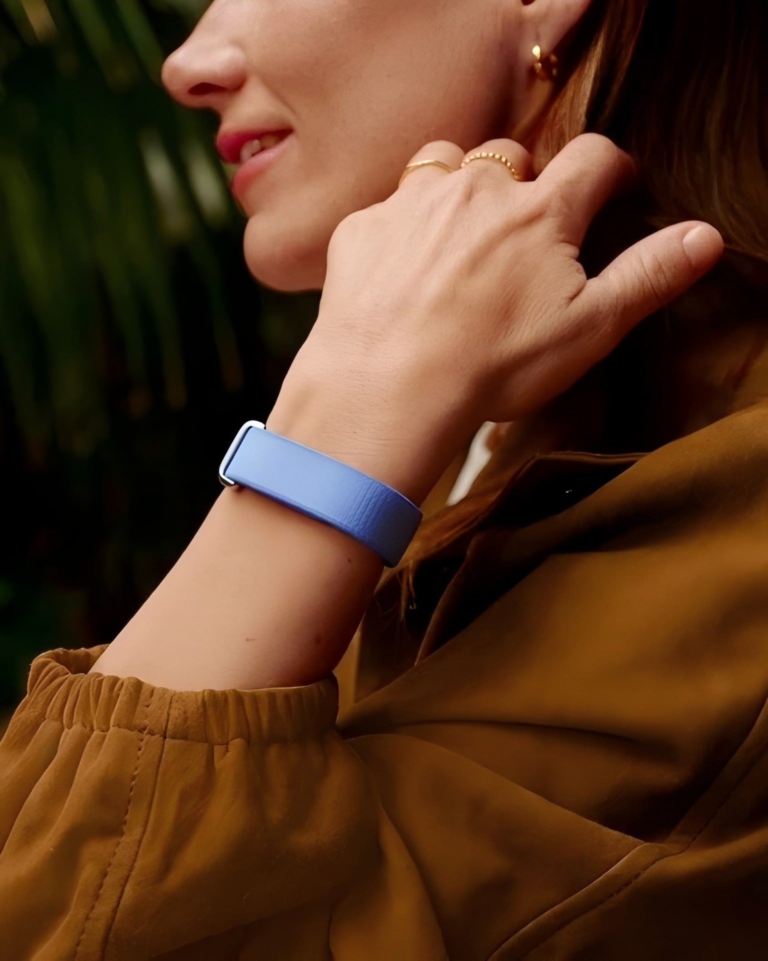 Nylon Loop Strap With A Sporty Vibe